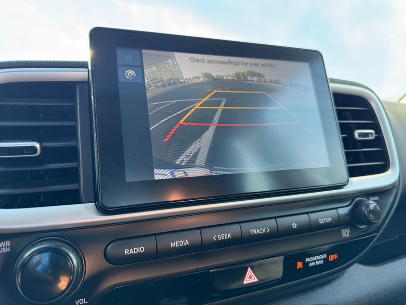 Hyundai Venue Vehicle Image 21