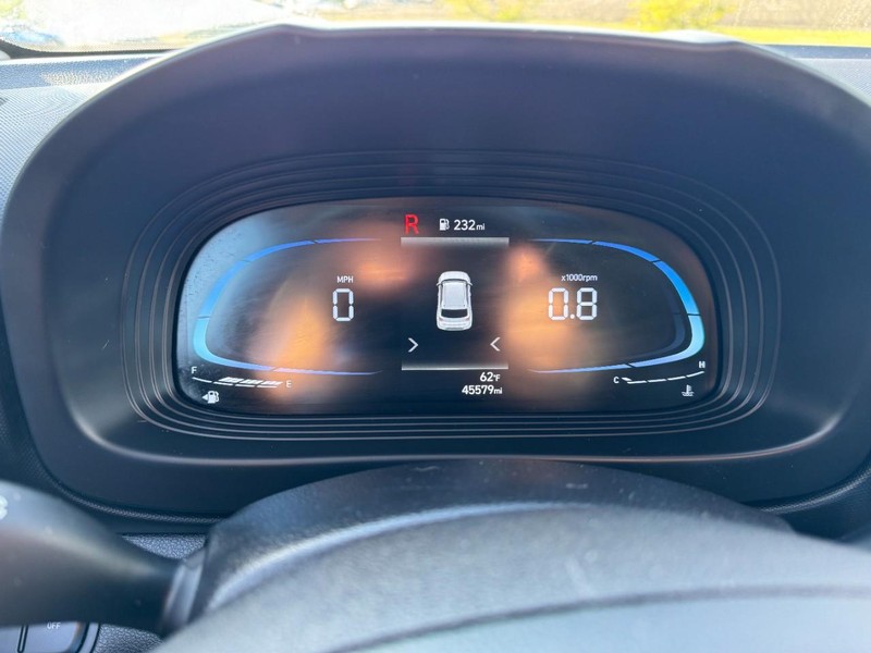 Hyundai Venue Vehicle Image 22