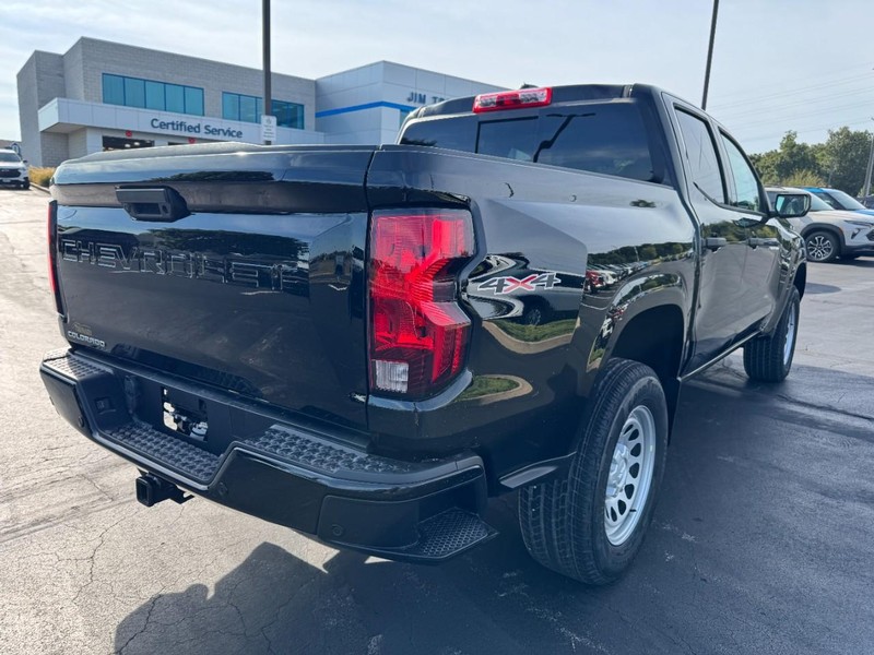 Chevrolet Colorado Vehicle Image 03