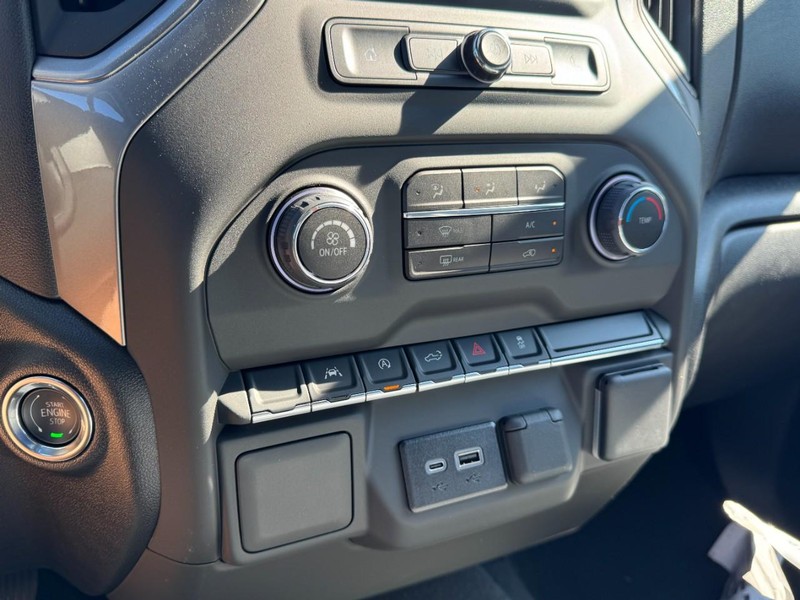 Chevrolet Silverado 1500 Vehicle Image 15