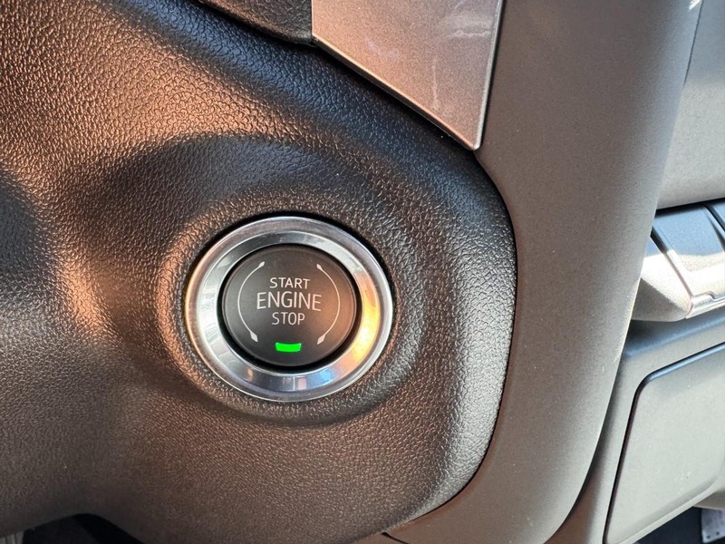 Chevrolet Silverado 1500 Vehicle Image 18