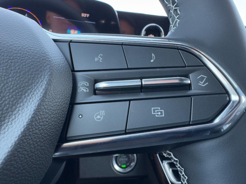 Chevrolet Traverse Vehicle Image 13