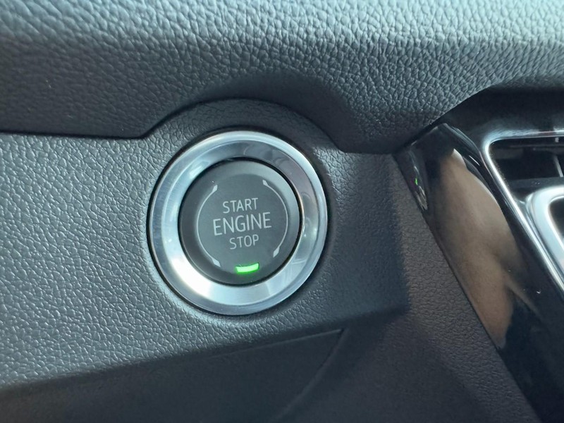 Chevrolet Traverse Vehicle Image 17