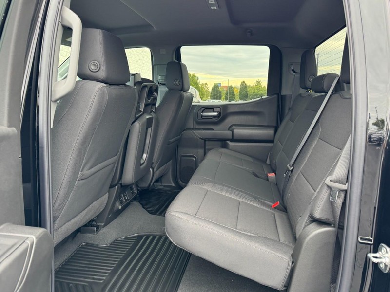 Chevrolet Silverado 1500 Vehicle Image 10
