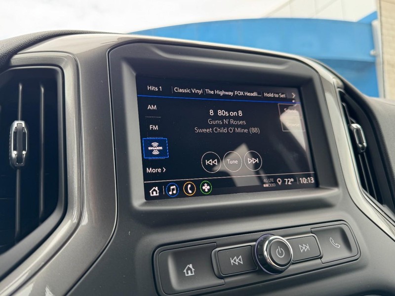 Chevrolet Silverado 1500 Vehicle Image 17