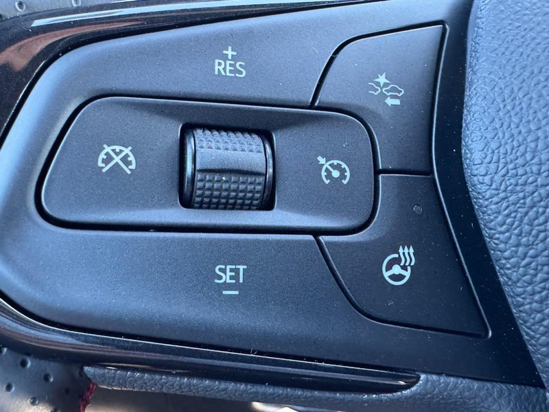 Chevrolet Trax Vehicle Image 11