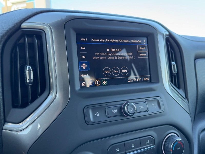 Chevrolet Silverado 2500HD Vehicle Image 13