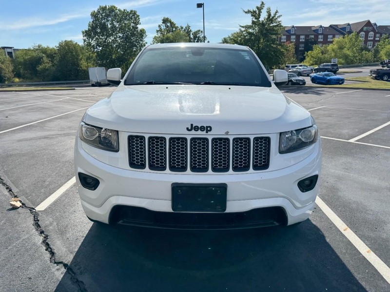 Jeep Grand Cherokee Vehicle Image 03