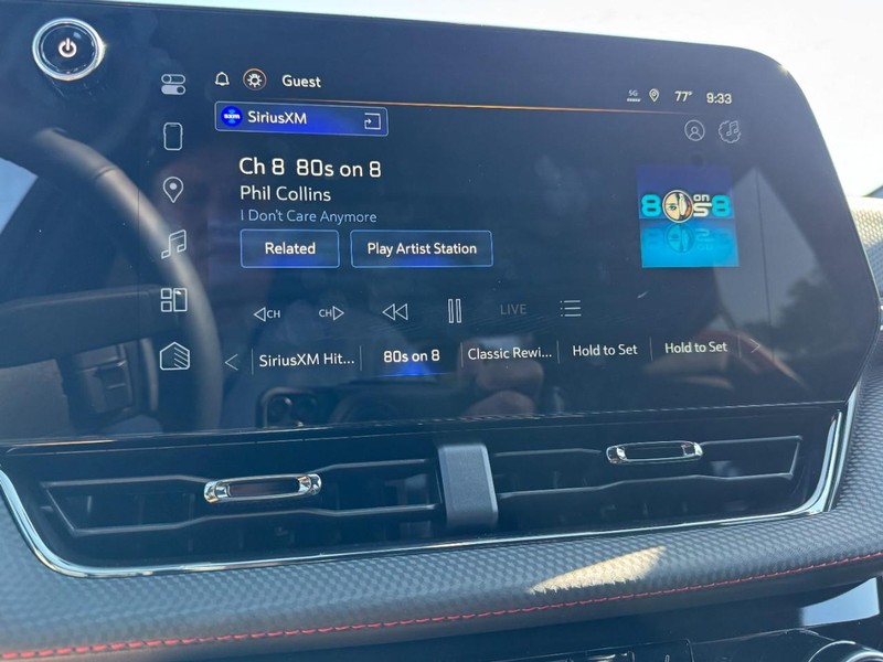 Chevrolet Equinox Vehicle Image 14
