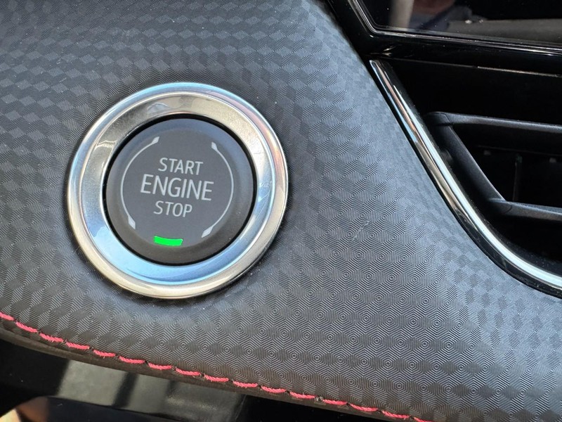Chevrolet Equinox Vehicle Image 16