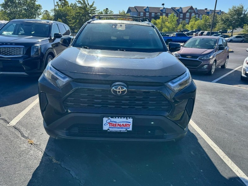 Toyota RAV4 Vehicle Image 03