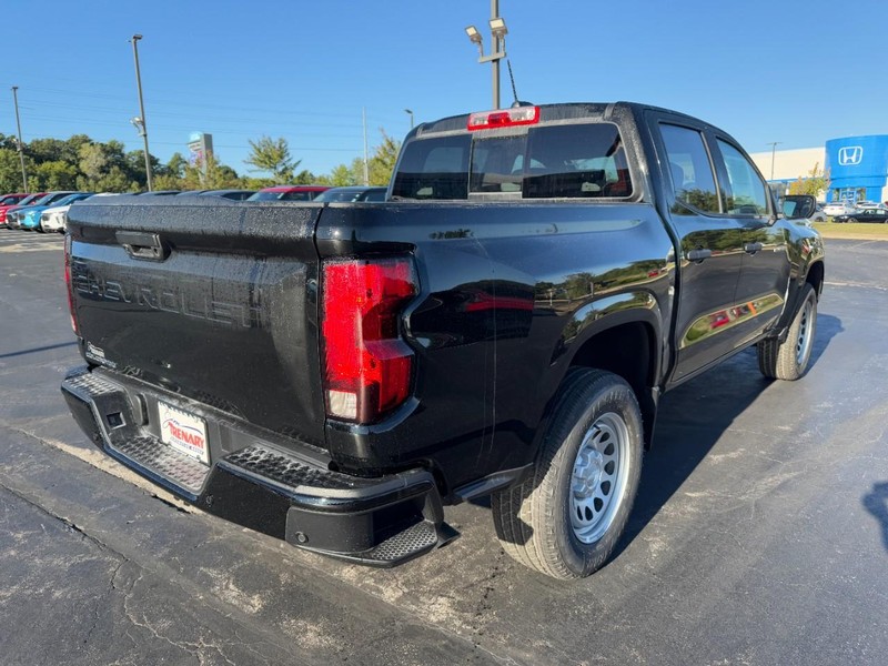Chevrolet Colorado Vehicle Image 03