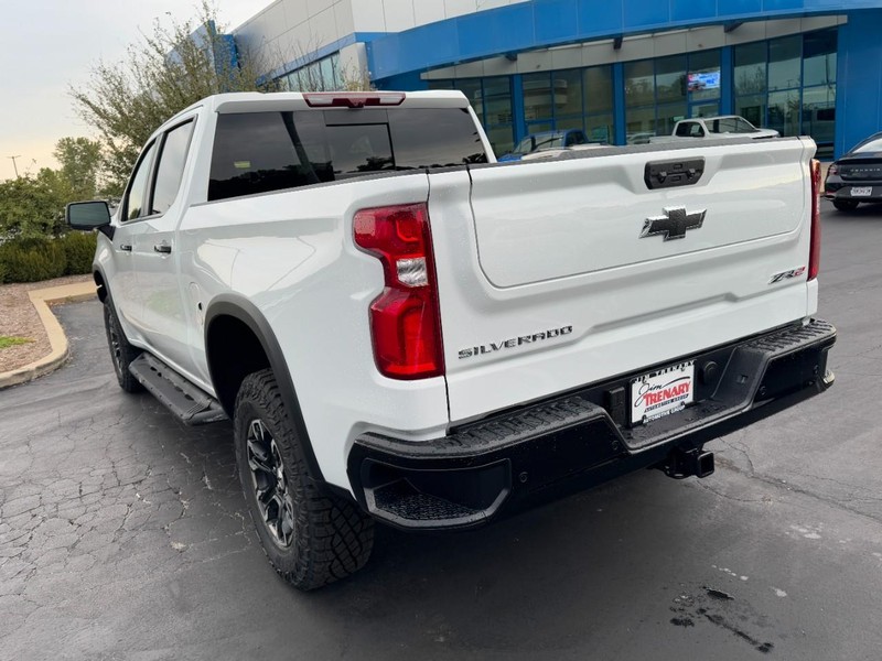 Chevrolet Silverado 1500 Vehicle Image 05