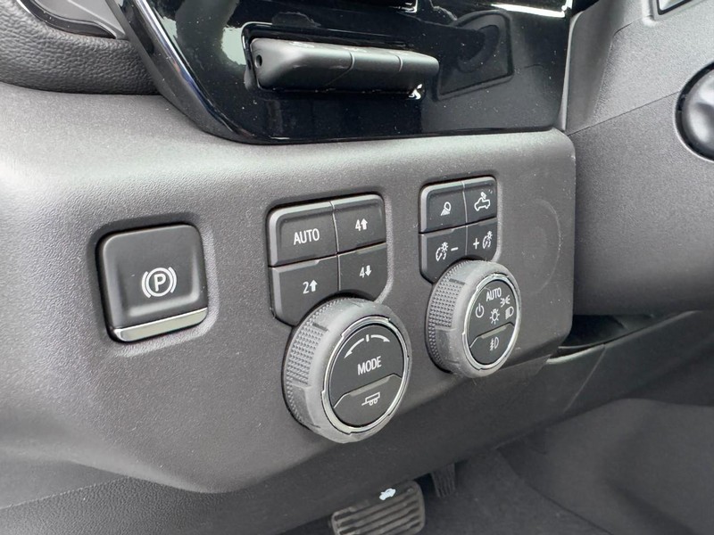 Chevrolet Silverado 1500 Vehicle Image 13
