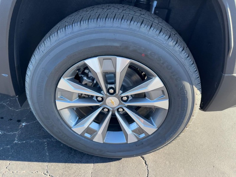 Chevrolet Equinox Vehicle Image 07