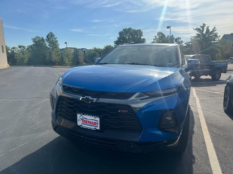 Chevrolet Blazer Vehicle Image 02