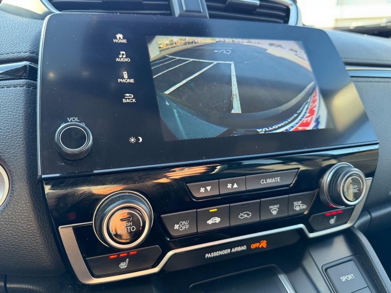 Honda CR-V Hybrid Vehicle Image 17