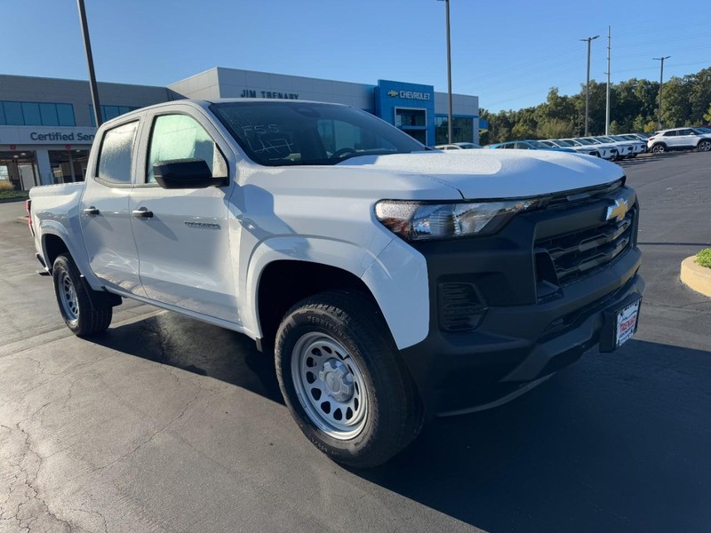 Chevrolet Colorado Vehicle Image 02