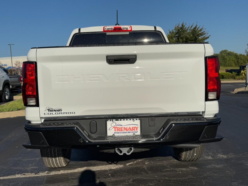 Chevrolet Colorado Vehicle Image 04
