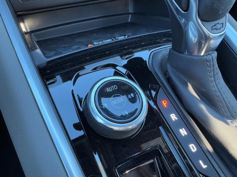 Chevrolet Colorado Vehicle Image 13