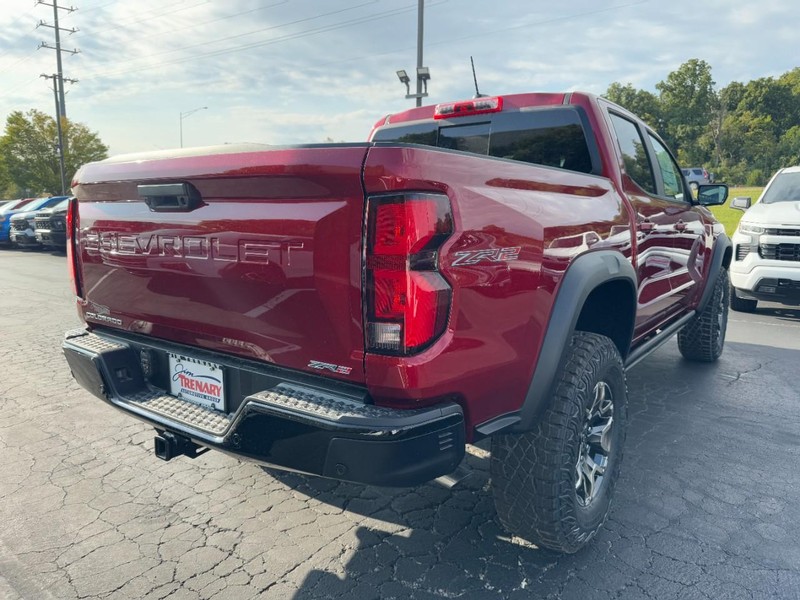 Chevrolet Colorado Vehicle Image 03