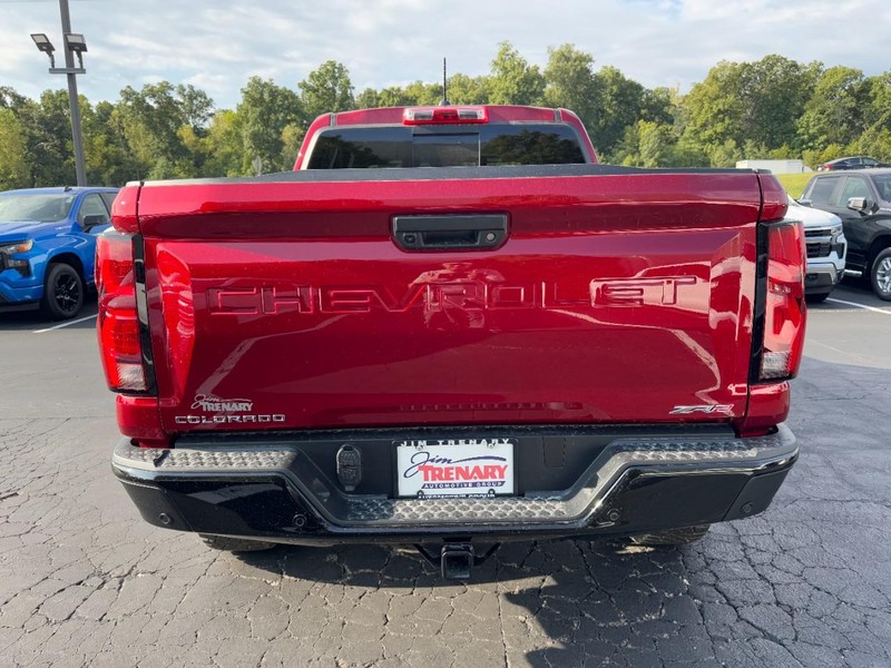 Chevrolet Colorado Vehicle Image 04