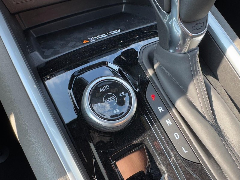 Chevrolet Colorado Vehicle Image 13
