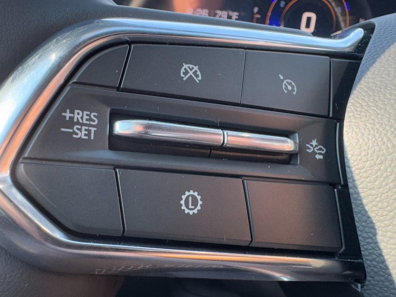 Chevrolet Traverse Vehicle Image 12