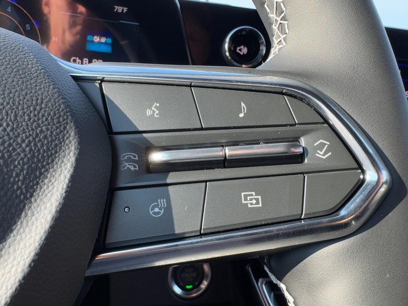 Chevrolet Traverse Vehicle Image 13