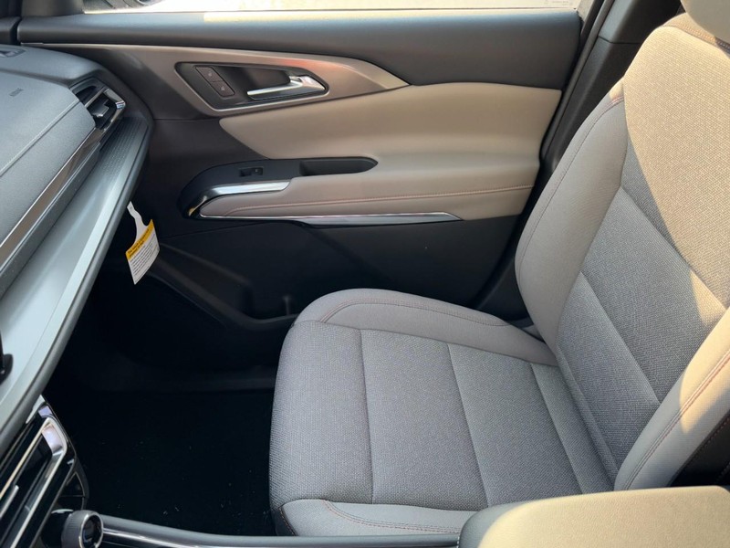 Chevrolet Traverse Vehicle Image 09