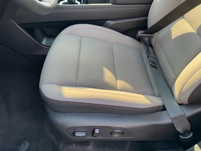 Chevrolet Traverse Vehicle Image 10