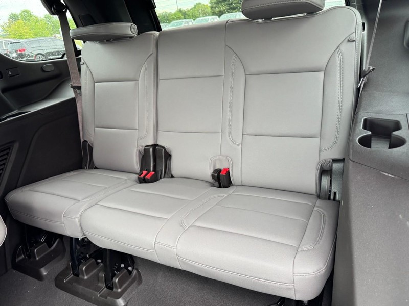 Chevrolet Tahoe Vehicle Image 12