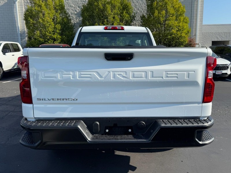 Chevrolet Silverado 1500 Vehicle Image 05