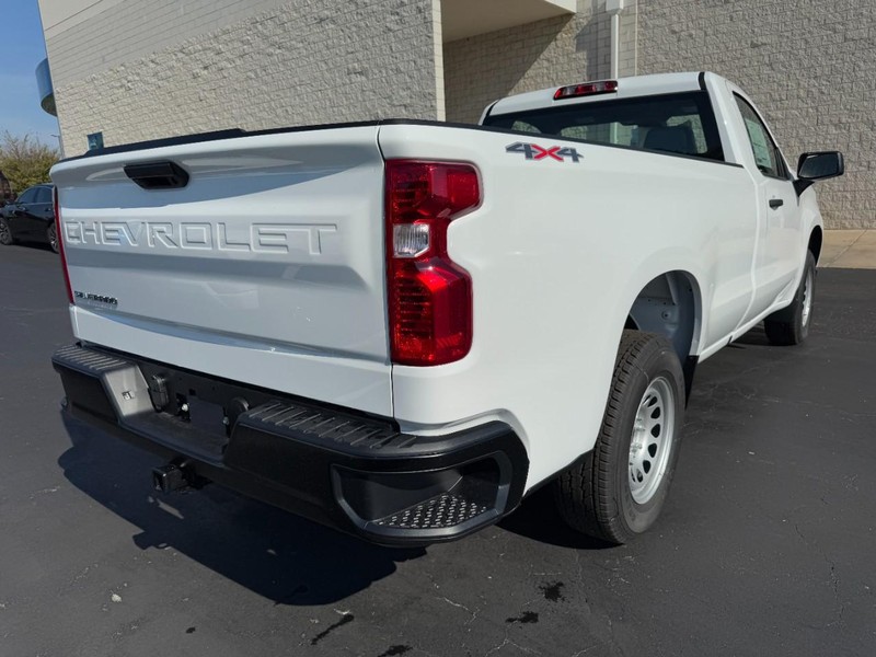 Chevrolet Silverado 1500 Vehicle Image 04