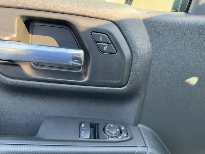 Chevrolet Silverado 1500 Vehicle Image 11