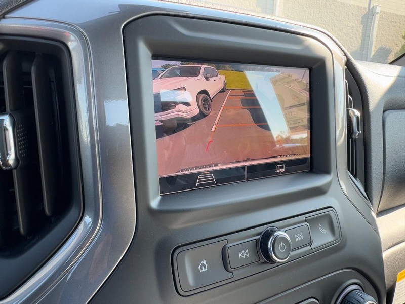 Chevrolet Silverado 1500 Vehicle Image 16