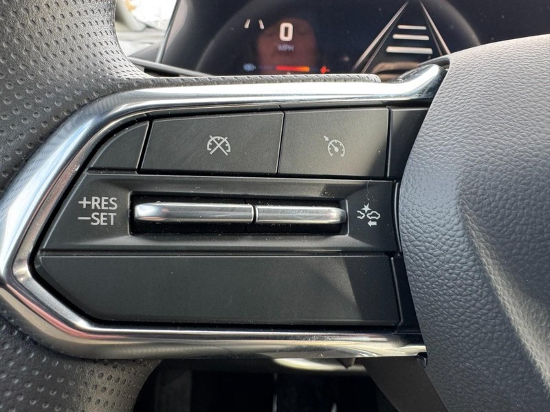 Chevrolet Equinox EV Vehicle Image 11