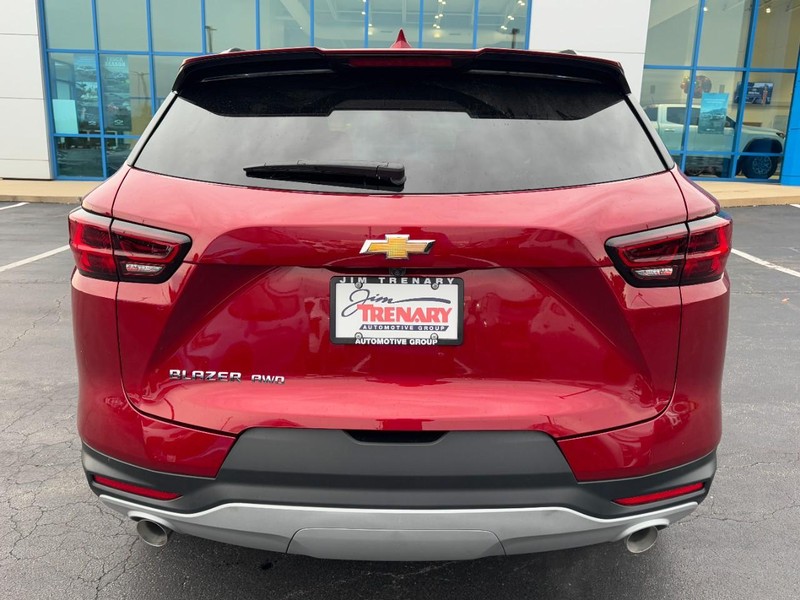 Chevrolet Blazer Vehicle Image 04