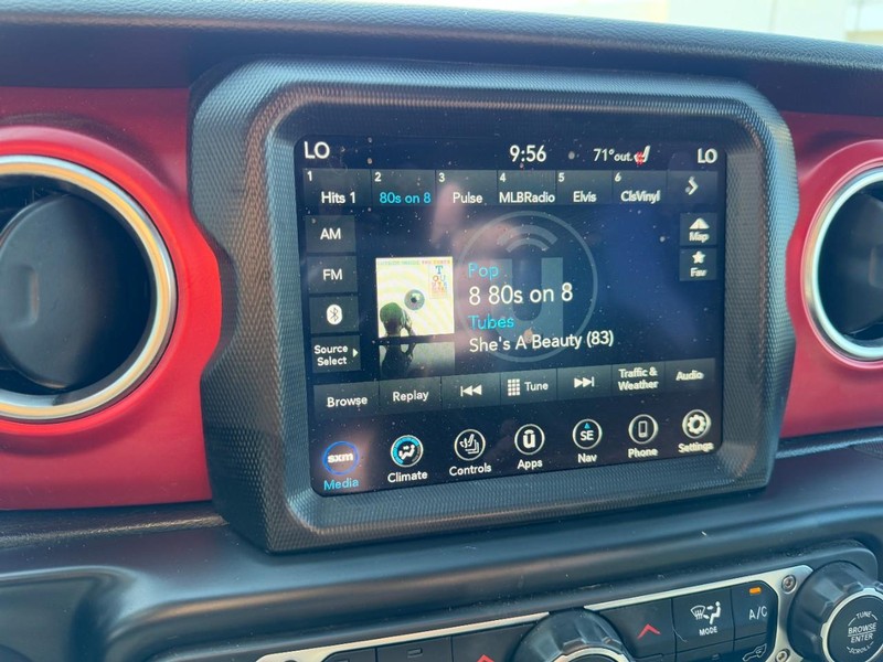 Jeep Gladiator Vehicle Image 19
