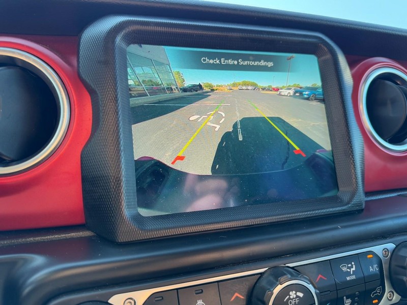 Jeep Gladiator Vehicle Image 22