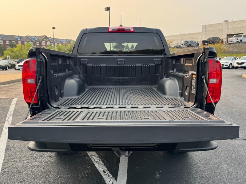 Chevrolet Colorado Vehicle Image 06