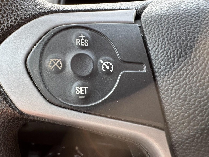 Chevrolet Colorado Vehicle Image 17