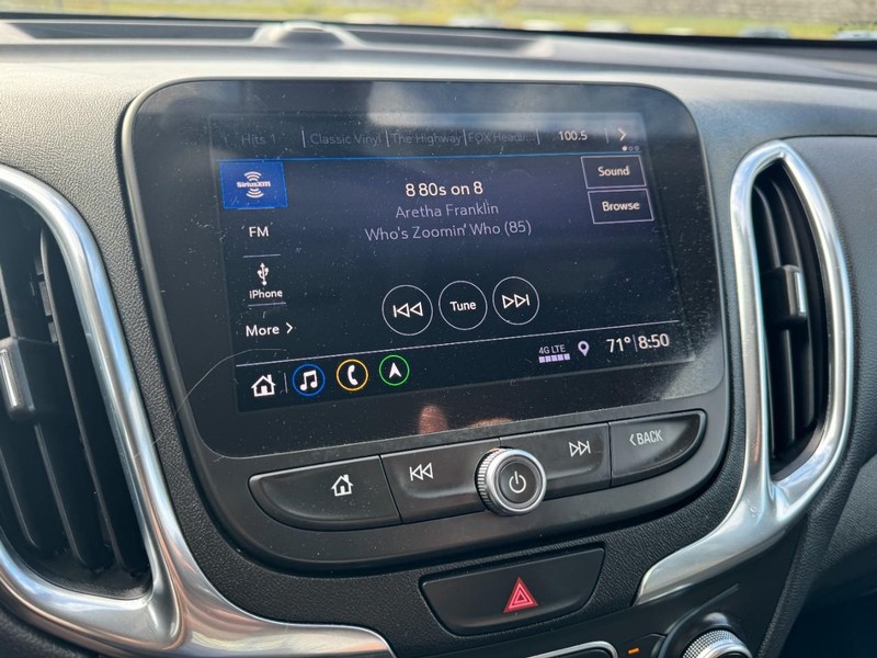 Chevrolet Equinox Vehicle Image 19