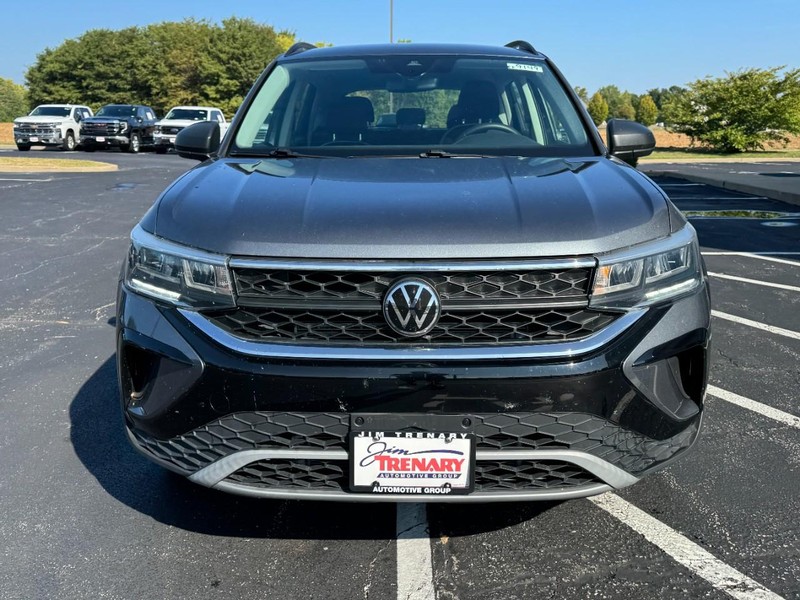 Volkswagen Taos Vehicle Image 09
