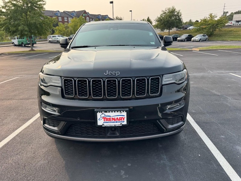 Jeep Grand Cherokee Vehicle Image 02