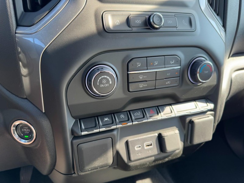 Chevrolet Silverado 1500 Vehicle Image 14