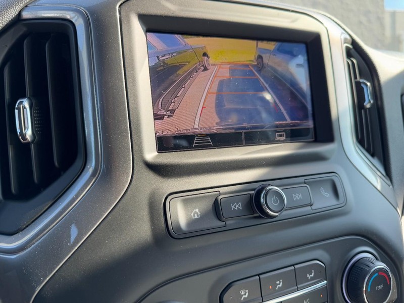 Chevrolet Silverado 1500 Vehicle Image 16
