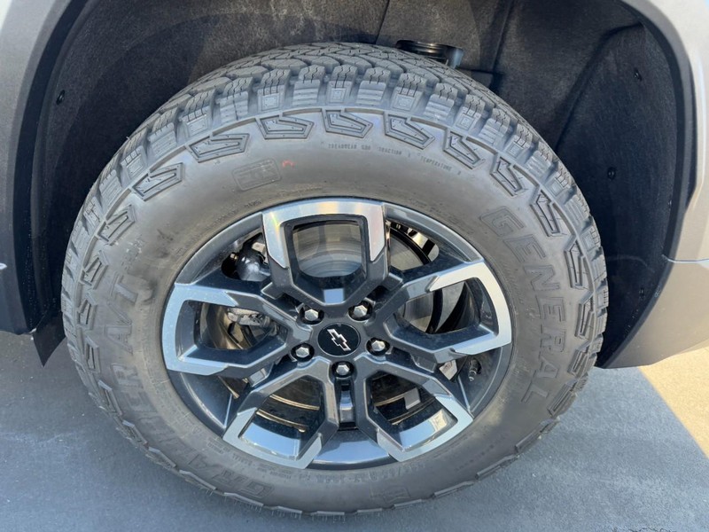 Chevrolet Equinox Vehicle Image 07