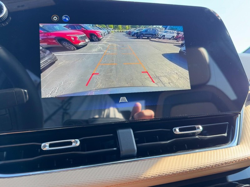 Chevrolet Equinox Vehicle Image 17
