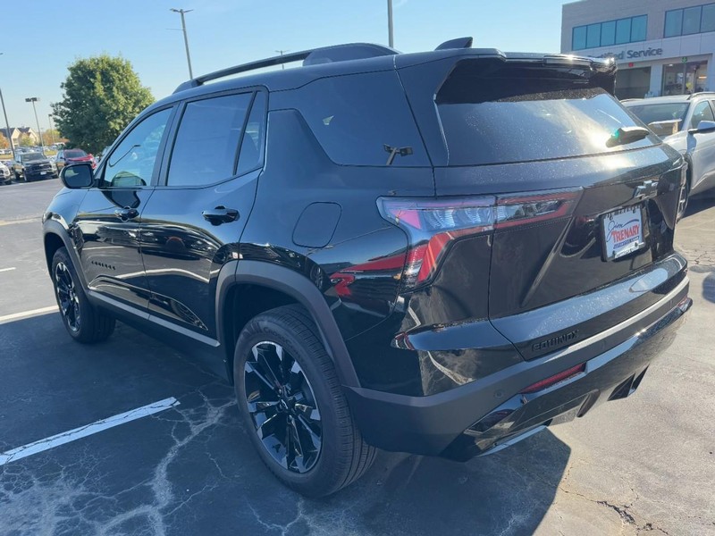 Chevrolet Equinox Vehicle Image 05